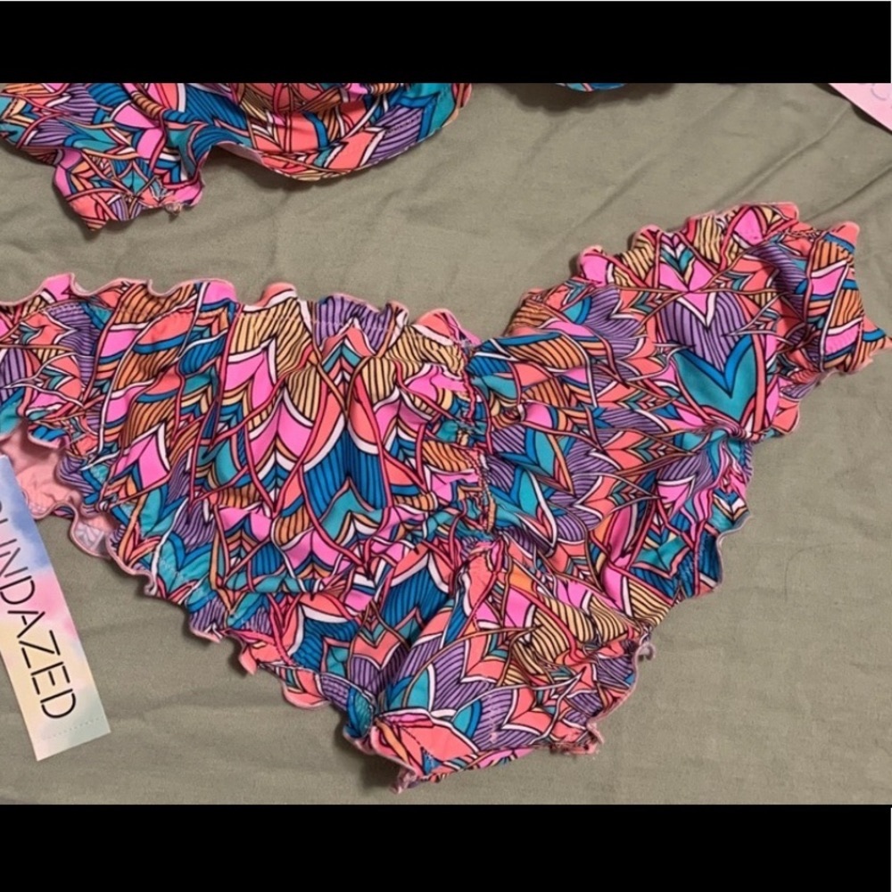 Sundazed Women’s Bathing Suit SZ Large-34D